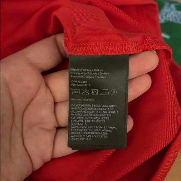 H and M Red Bow Crop Top - Picture 4 of 6